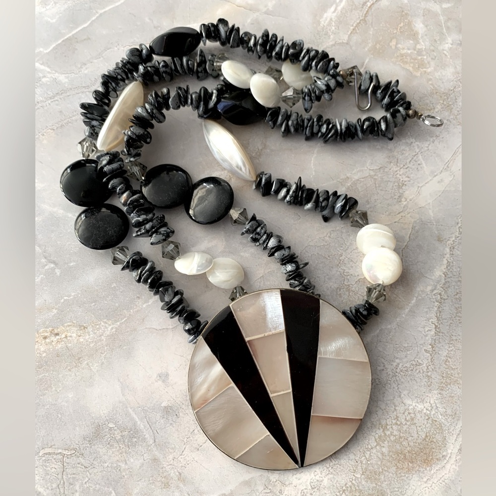 Mother of Pearl Inlay Pendant Black and Snowflake Onyx Vintage Necklace